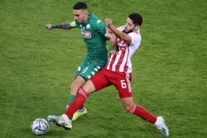 Σε σοβαρή κατάσταση ο Μπενζιά: «Δίνει μάχη για να ξανακουνήσει το χέρι του»
