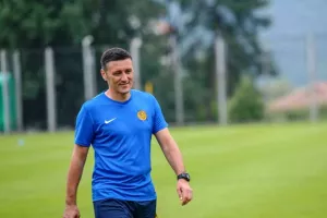 Τους "τρέχει" ο Ντούσαν!