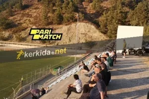 ΔΙΨΑ για μπάλα... (φώτος)