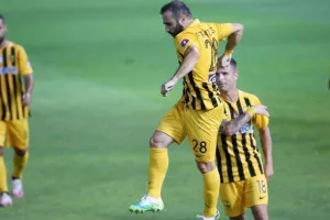 Φετφατζίδης: «Παίζουμε σαν ήρωες»