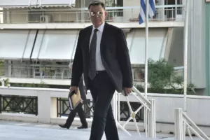 ΚΟΥΓΙΑΣ/ "Τυχεράκηδες μην χαίρεστε, στην Εφέσεων θα είμαι κι εγώ"