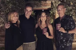 Με τα ελληνικά διαβατήρια... 