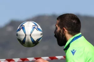 Τεστ για τον κορονοϊό και ποδοβόλεϊ