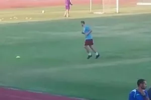 ΒΙΝΤΕΟ με παράπονο/"Και... ξανά προπονούμαι μόνος"