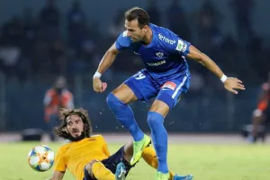 Ανακοίνωσε Σαντίκ