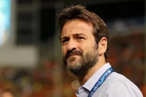 Γράφουν (ξανά) για Τόμας