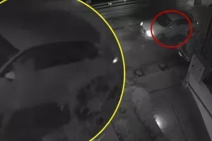 Nτοκουμέντο/Η στιγμή της απόπειρας δολοφονίας κατά του Στέφανου Χίου 