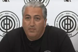 Άλλαξε σήμα και... κάτι σαν Ανόρθωση!