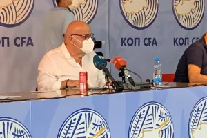 (ΦΩΤΟΣ) H Συνέλευση της ΚΟΠ