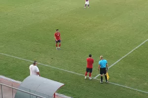 Μοιρασιά... με ατραξιόν τους νέους (φώτος)