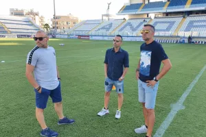 Πηγαδάκι... οι ρεφ (Φώτος)
