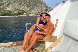 Αγκαλιά με την Χεορχίνα