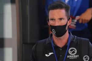 ΦΩΤΟΣ/Θερμομέτρηση πριν την είσοδο