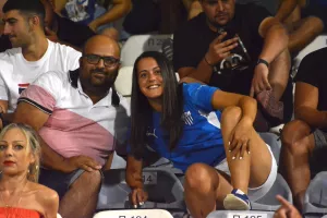 (ΦΩΤΟΣ/ΑΝΟ) Η πρεμιέρα με Ερμή
