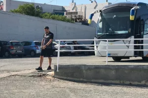 (ΒΙΝΤΕΟ/ΦΩΤΟΣ) Η άφιξη της ΑΕΛ
