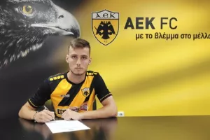 Επαγγελματίας στην ΑΕΚ ο Μιτάι