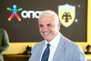 Στα γραφεία της ΠΑΕ ΑΕΚ ο Μελισσανίδης