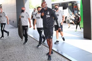 Η άφιξη της Μπεσίκτας στη Θεσσαλονίκη (φώτος)
