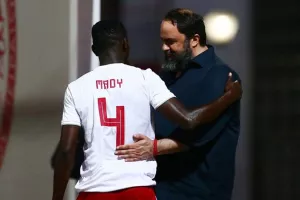 Στο πλευρό του Ολυμπιακού ο Μαρινάκης