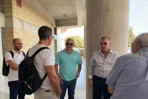 (ΦΩΤΟΣ) H Συνέλευση της ΚΟΠ