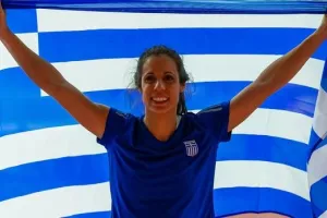 Στεφανίδη: "Γιατί επιτρέπεται κόσμος σε συναυλίες και θέατρα και όχι στα γήπεδα"