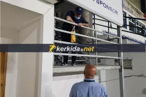 Κουβέντα στο... πόδι