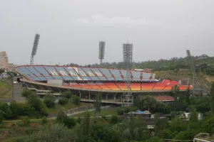 Το πιθανότερο σε ουδέτερο γήπεδο