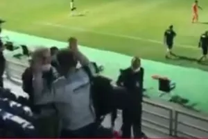 ΑΥΤΑ έγιναν... (Ομόνοια)