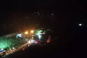 Ινδία: Συντριβή αεροσκάφους με 191 επιβάτες/ΦΩΤΟΣ 