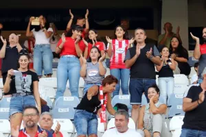 ΔΙΠΛΟ με Ισπανική... ζωγραφιά! (Φώτος)