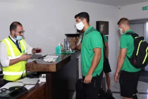 ΦΩΤΟΣ/Oμόνοια: Πριν την... απογείωση