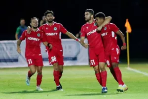 Ο Τιάγκο έβαψε ΠΡΑΣΙΝΗ την πρόκριση... στην παράταση!! (φώτος)