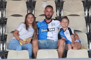 ΣΤΟΠ στην προπώληση