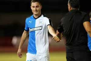 Φιλική νίκη με Ρομπέρζ, Νταμπό και… Mr. Assist! (φώτος)