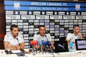 (ΒΙΝΤΕΟ) ΣΩΦΡΟΝΗΣ: "Όλα είναι πιθανά/Ομίλους και φέτος"