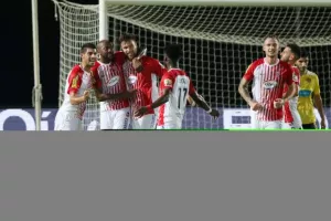 ΜΗΝΑΣ… ανατροπής! (φώτος) 