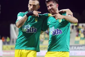 Το 2Χ3 έγινε με... ΤΡΙΑ στο ΑΠΟΕΛ! (φώτος)