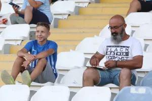 ΑΝΟ/Στην κερκίδα
