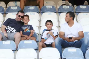 ΑΝΟ/Στην κερκίδα