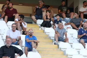 ΑΝΟ/Στην κερκίδα