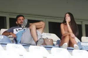ΑΝΟ/Στην κερκίδα