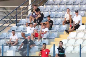 Με Καλτσά και Χριστοφή... καθάρισε νωρίς (φώτος)