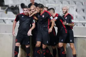 "Καλησπέρα" με ΓΚΕΛΑ για το ΑΠΟΕΛ... (φώτος)