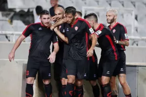 "Καλησπέρα" με ΓΚΕΛΑ για το ΑΠΟΕΛ... (φώτος)