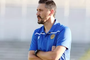 Ο Αβραάμ υπέγραψε την πρώτη νίκη... στο 85'! (φώτος)