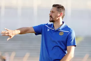 ΔΙΑΜΑΡΤΥΡΙΕΣ για το 1-1 και κίτρινη ο Κέρκεζ