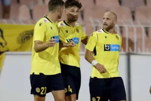 Ο Αβραάμ υπέγραψε την πρώτη νίκη... στο 85'! (φώτος)