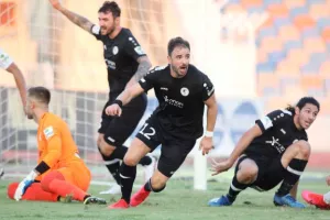 ΠΡΩΤΗ νίκη με... ζωγραφιά του ΣΑΝΤΙΚ (φώτος)