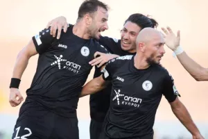 ΠΡΩΤΗ νίκη με... ζωγραφιά του ΣΑΝΤΙΚ (φώτος)