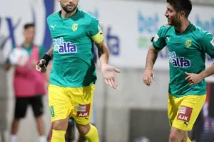 Το 2Χ3 έγινε με... ΤΡΙΑ στο ΑΠΟΕΛ! (φώτος)
